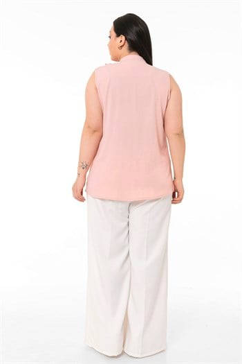 Büyük Beden Yakası İki Kat Volanlı Düğmeli Kolsuz Pudra Rengi Gömlek