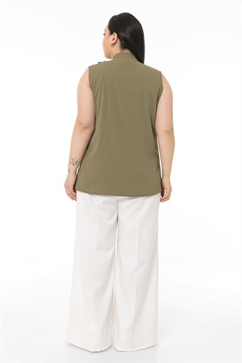 Büyük Beden Yakası İki Kat Volanlı Düğmeli Kolsuz Haki Gömlek