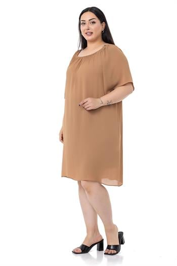 Büyük Beden Yakası Lastikli Geniş Kollu Astarlı Camel Elbise