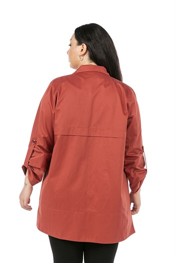 Büyük Beden Yanları Yırtmaçlı Katlamalı Kollu Cepli Çıtçıt Detaylı Gül Kurusu Trençkot