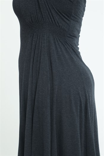 Büyük Beden Yuvarlak Yaka Cepli Beli Yanlardan Büzgülü Yün Viskon Midi Siyah Elbise