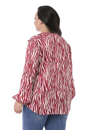 Büyük Beden Zebra Desenli Süs Cep Kapaklı Yaka Detaylı Kol Ağzı Lastikli Saten Kırmızı Bluz
