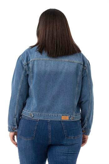 Büyük Beden Göğüsten Çift Cepli Kısa Mavi Denim Ceket