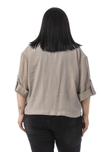 Büyük Beden Tek Düğmeli Düşük Yarım Kollu Apoletli Cepli Kısa Vizon Ceket