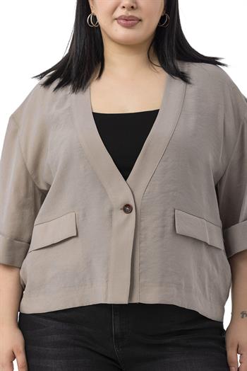 Büyük Beden Tek Düğmeli Düşük Yarım Kollu Apoletli Cepli Kısa Vizon Ceket