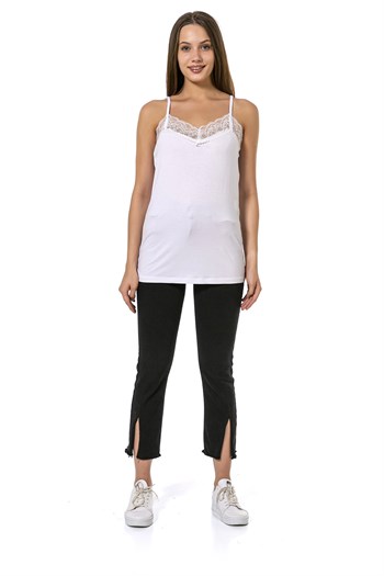 Yakası Dantelli Askıları Ayarlanabilir Beyaz Kadın Body