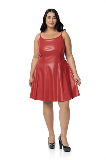 Büyük Beden Ayarlanabilir İnce Askılı Sırtı Lastikli Deri Mini Kırmızı Elbise