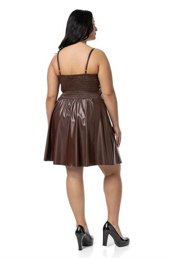 Büyük Beden Ayarlanabilir İnce Askılı Sırtı Lastikli Deri Mini Kahverengi Elbise