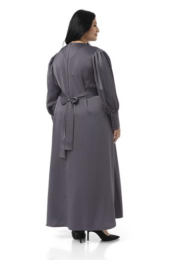 Büyük Beden Büzgülü Kollu Kuşak Detaylı Uzun Saten Antrasit Elbise