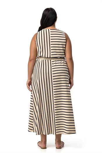 Büyük Beden Kalın Askılı Cepli Kuşaklı Asimetrik Siyah Çizgili Elbise 