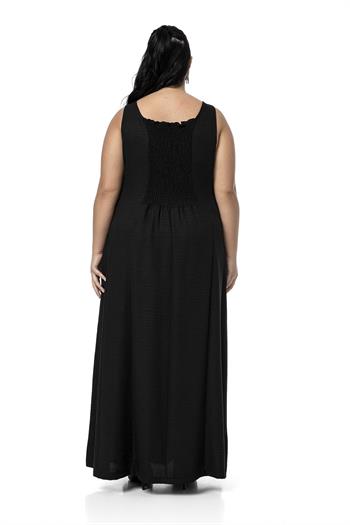 Büyük Beden Sırtı Gipeli Yanlarda Cepli Kolsuz Uzun Siyah Elbise  