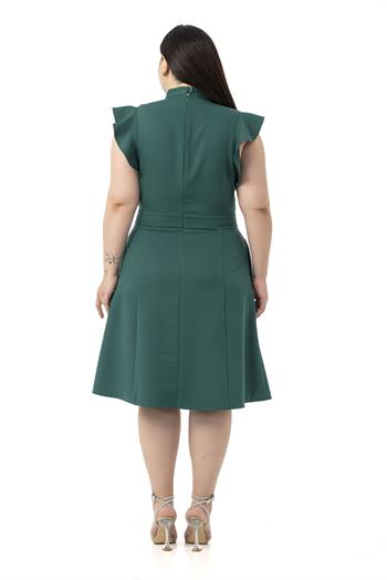 Büyük Beden Yakası Fularlı Kolları Volanlı Midi Zümrüt Yeşili Elbise 