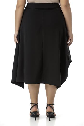 Büyük Beden Asimetrik Kesim Kuşgözü Detaylı Tek Cepli Midi Siyah Etek