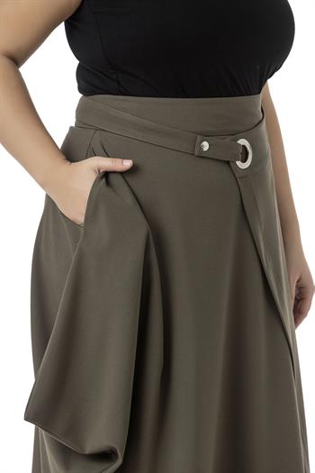 Büyük Beden Asimetrik Kesim Kuşgözü Detaylı Tek Cepli Midi Haki Etek