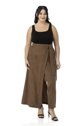 Büyük Beden Önden Yırtmaçlı Süs Bağlama Detaylı Torba Cepli Kahverengi Midi Etek