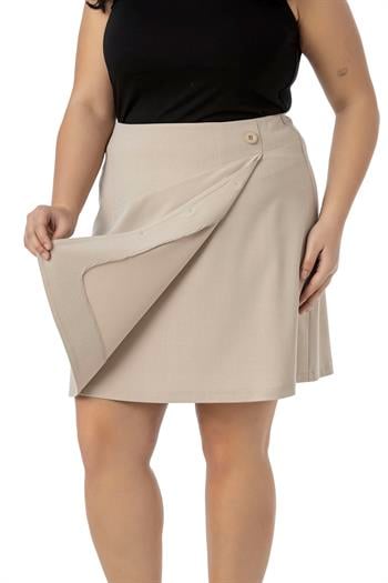Büyük Beden Önü Çift Katlı Süs Düğme Detaylı Fermuar Kapamalı Mini Bej Rengi Etek