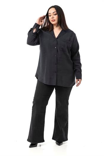 Büyük Beden Göğüste Tek Cepli Siyah Gömlek