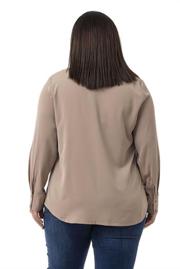 Büyük Beden Kabartmalı Kumaş Detaylı Vizon Gömlek