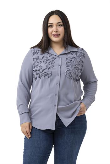 Büyük Beden Kabartmalı Kumaş Detaylı Gri Gömlek
