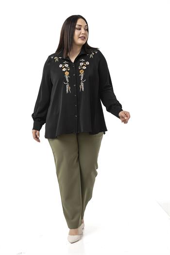 Büyük Beden Nakış Detaylı Siyah Gömlek