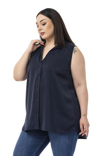 Büyük Beden Sırtta Plikaşe Detaylı Kolsuz Lacivert Gömlek