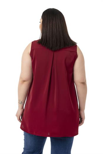 Büyük Beden Sırtta Plikaşe Detaylı Kolsuz Bordo Gömlek