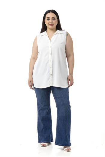 Büyük Beden Sırtta Plikaşe Detaylı Kolsuz Beyaz Gömlek