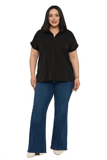 Büyük Beden Tek Cepli Kısa Duble Kollu Siyah Gömlek