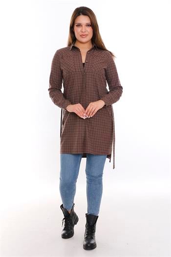 Kareli Göğüsten Cepli Asimetrik Kesim Detaylı Kuşaklı Uzun Dokuma Kahverengi Tunik Gömlek