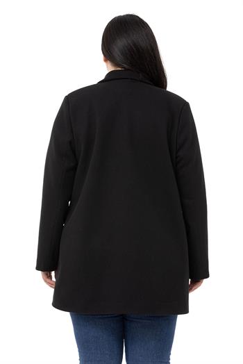 Büyük Beden Cep Detaylı Astarlı Kısa Siyah Kaban