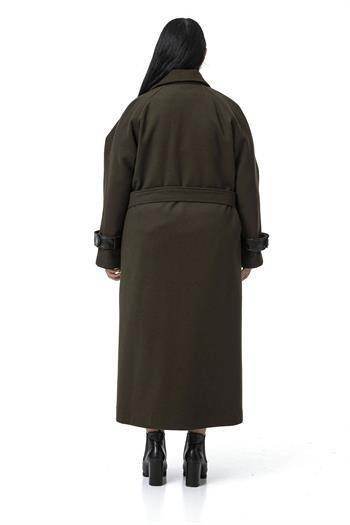 Büyük Beden Deri Biye Detaylı Fleto Cepli Kuşaklı Astarlı Kaşe Uzun Haki Kaban