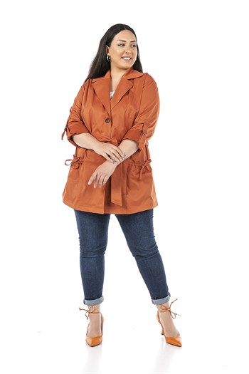 Büyük Beden Mono Yaka Katlamalı Kollu Cepleri Büzgü Detaylı Kiremit Rengi Trençkot