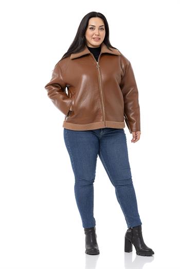 Büyük Beden Yakası ve Eteği Kürklü Fleto Cepli Fermuarlı Kahverengi Deri Mont