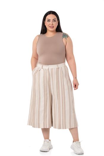 Plus Size Wide Leg Pocket Bermuda BeigeTrousers