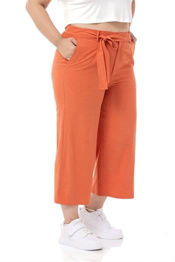 Büyük Beden Kuşak Detaylı Cepli Boru Paça Tarçın Capri Pantalon