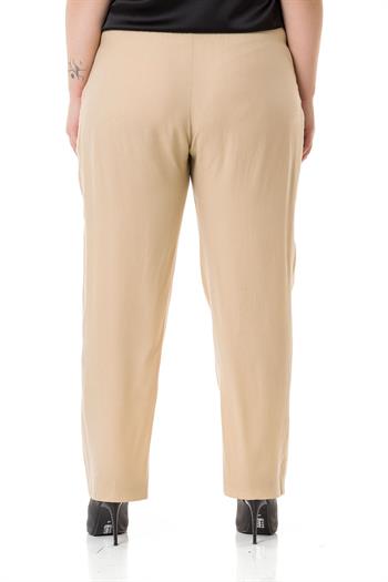 Büyük Beden Önden Pileli Beli Fermuarlı Cepsiz Dar Paça Krem Pantolon  