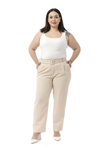 Büyük Beden Önü Pileli Cepli Kemerli Bej Rengi Pantolon