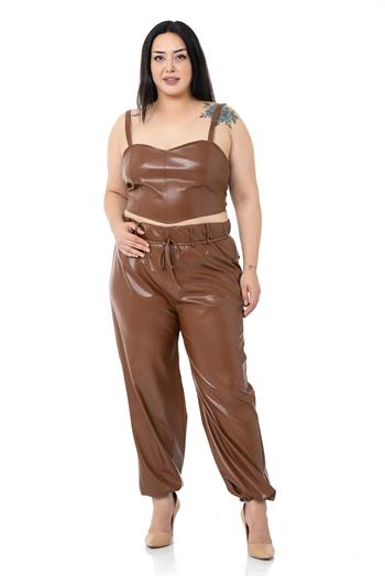Büyük Beden Paçası Büzgü Detaylı Deri Kahverengi Pantolon