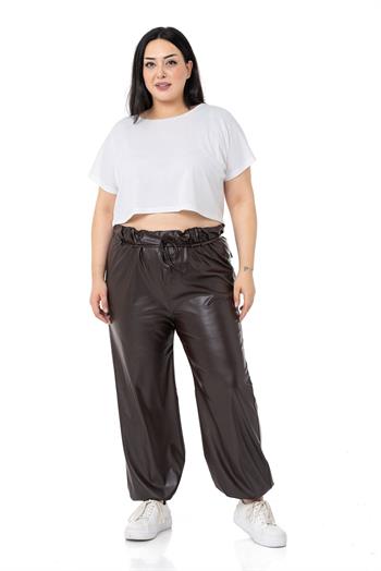 Büyük Beden Paçası Büzgü Detaylı Deri Koyu Kahverengi Pantolon
