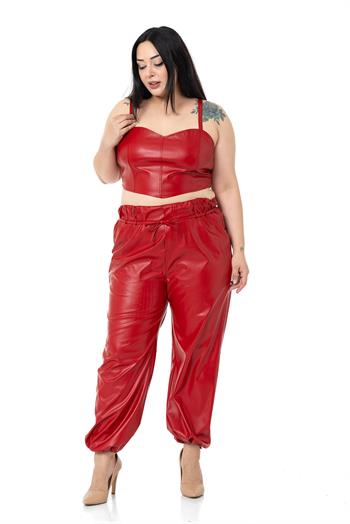 Büyük Beden Paçası Büzgü Detaylı Deri Kırmızı Pantolon