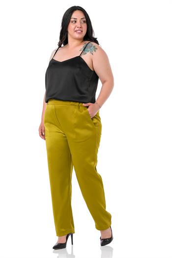 Büyük Beden Pile Detaylı Cepsiz Beli Lastikli Dar Paça Saten Yeşil Pantalon