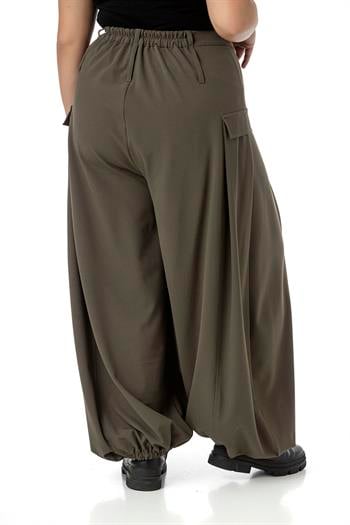 Büyük Beden Şalvar Kesim Beli Arkadan ve Paçası Lastikli Derin Plikaşe Detaylı Haki Pantolon