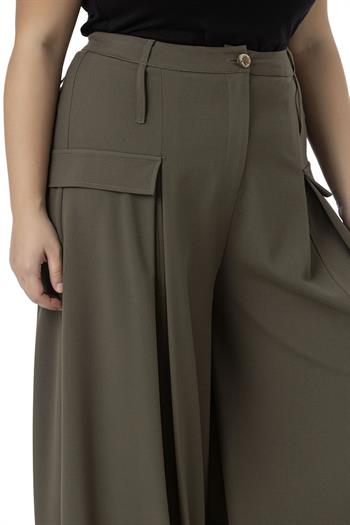 Büyük Beden Şalvar Kesim Beli Arkadan ve Paçası Lastikli Derin Plikaşe Detaylı Haki Pantolon