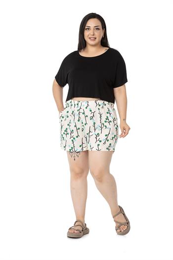 Plus Size Ecru Cherry Patterned Shorts with Double Side Pockets