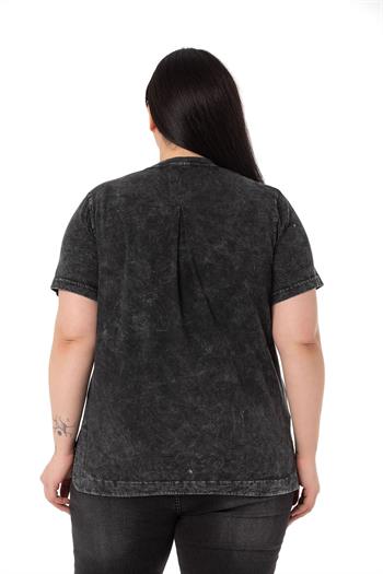 Plus Size Piece Dyed Crew Neck Curved Slit Black T-shirt
