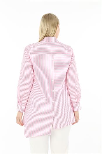 Büyük Beden Asimetrik Kesim Arkası Düğme Detaylı Uzun Kollu Fuşya Gömlek 