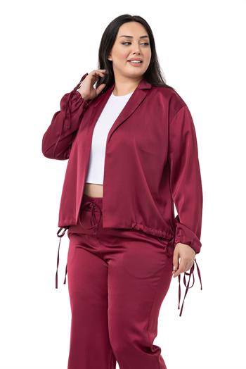 Büyük Beden Kolları ve Yanları Bağcıklı Düğmesiz Ceket ve Beli Lastikli Cepli Pantolon Bordo Saten İkili Takım