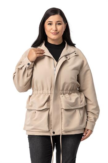 Büyük Beden Çıtçıt ve Fermuar Kapamalı Beli Büzgülü Astarlı Bej Rengi Trençkot