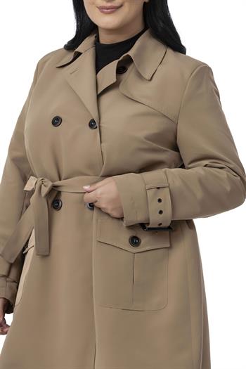 Büyük Beden Kruvaze Kolu Bant Detaylı Cepli Kuşaklı Astarlı Vizon Trençkot