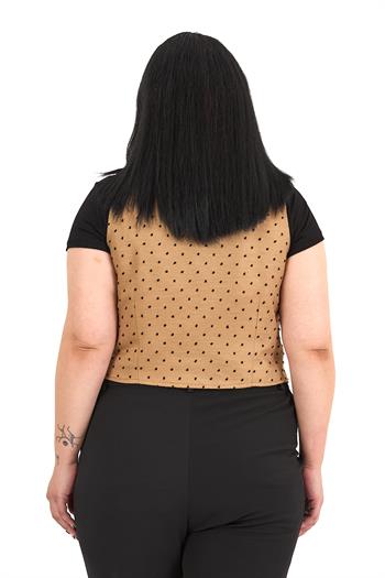 Büyük Beden Düğme Kapamalı Cep Kapaklı Astarlı Kısa Puanlı Bej Rengi Yelek